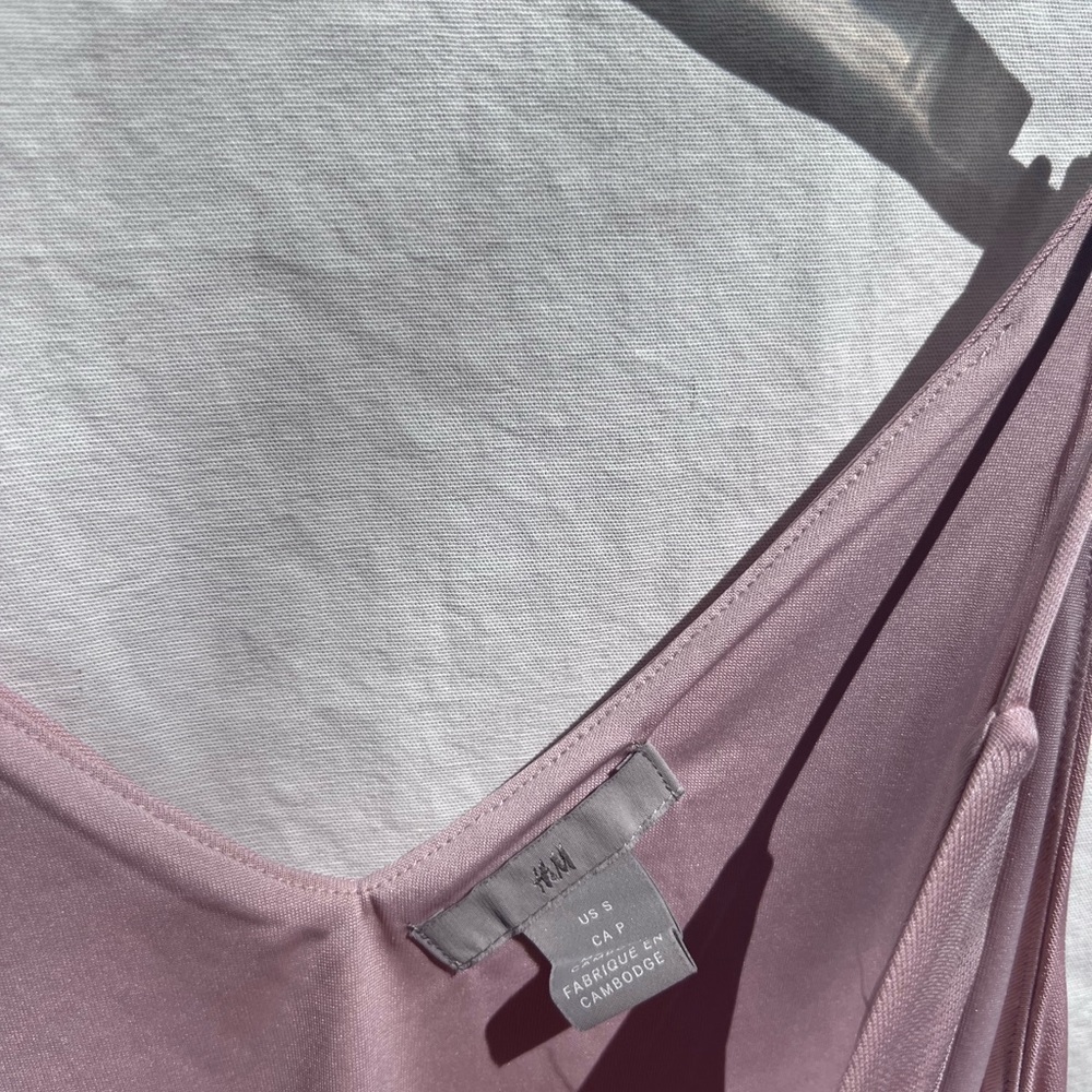 H&M Tank Top - Picture 2 of 5